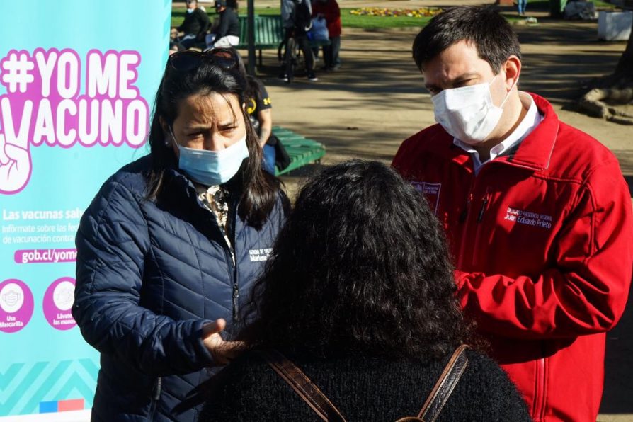 Autoridades maulinas explicaron calendario de vacunación para dosis de refuerzo