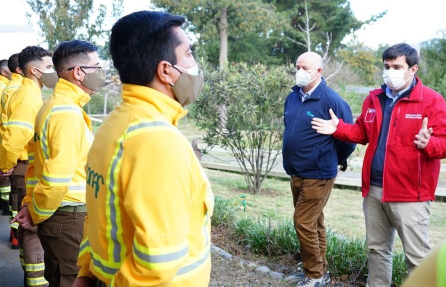 Comenzó proceso de selección de brigadistas forestales en el Maule