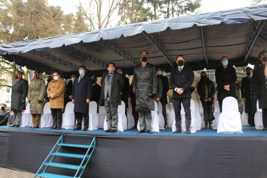 Fotonoticia: Delegado Aqueveque participa de Juramento a la Bandera del Regimiento “Talca”