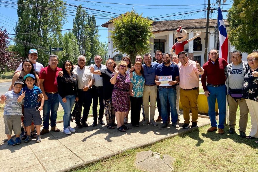 <strong>FOTONOTICIA: Comité de Agua Potable San Gerardo Odess de Río Claro se adjudica Fondo Presidente de la República</strong>