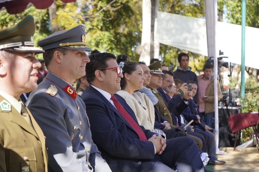 Fotonoticia: Con desfile y participación de la comunidad Cauquenes celebró su 281° aniversario