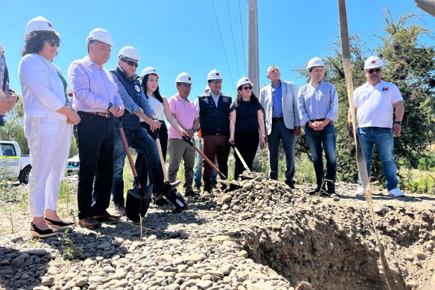 Con colocación de primera piedra dan inicio a recuperación de Puente La Huerta de Hualañé