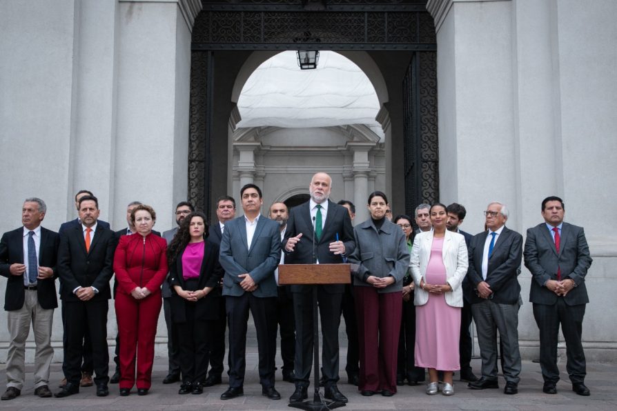 Ministro Elizalde lidera jornada de trabajo con delegados presidenciales para fijar objetivos políticos del último año de Gobierno