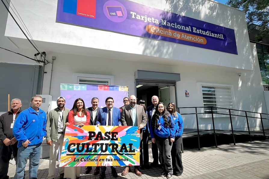 Oficina TNE de Talca se transforma en nuevo punto de activación del Pase Cultural para jóvenes maulinos