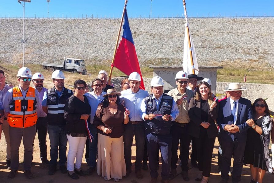 MOP inaugura importante red de riego Embalse Empedrado