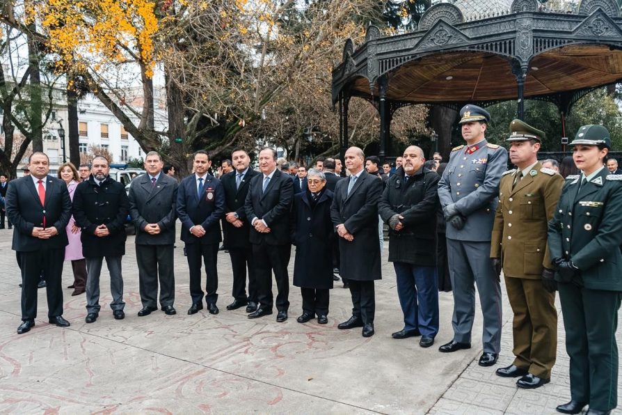 Delegado Presidencial Regional (S) participó en izamiento de la bandera por el 93° aniversario de la PDI