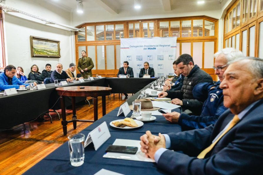 Con la participación de parlamentarios del Maule: Comité Policial Regional abordó el aumento de las detenciones