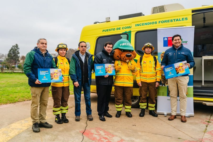 Conaf abre 400 cupos para brigadistas forestales en el Maule y delegado Prieto anuncia reactivación de mesa por incendios