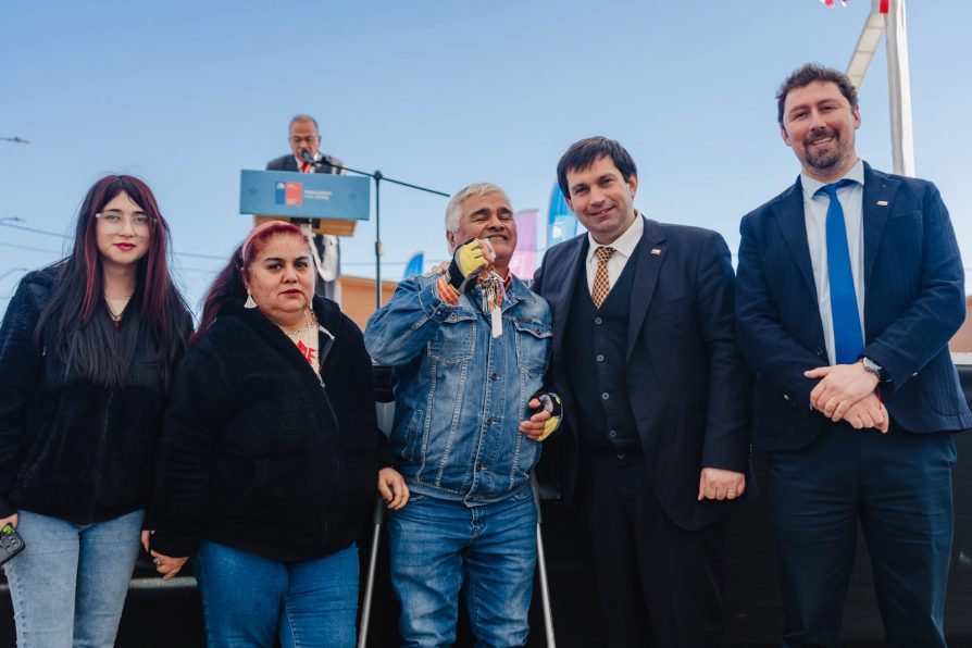 Gobierno entrega 525 nuevos hogares a familias maulinas