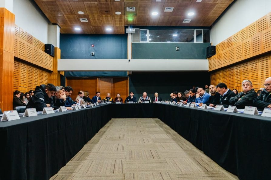 Delegado Prieto entrega a municipios Planes Comunales de Prevención y Mitigación de Incendios Forestales